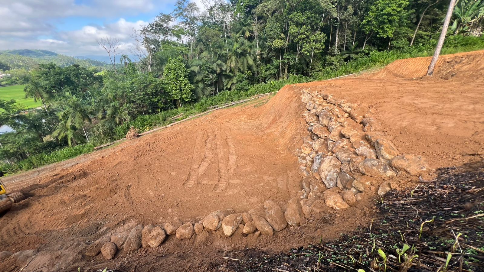 18946daf-2a7c-45f7-8df3-e356ac2c4642